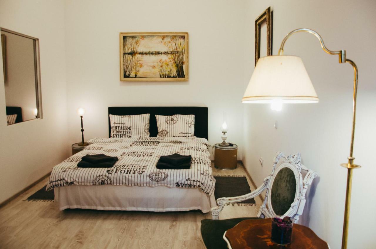 Mansion Josephina Apartment Клуж-Напока Екстериор снимка