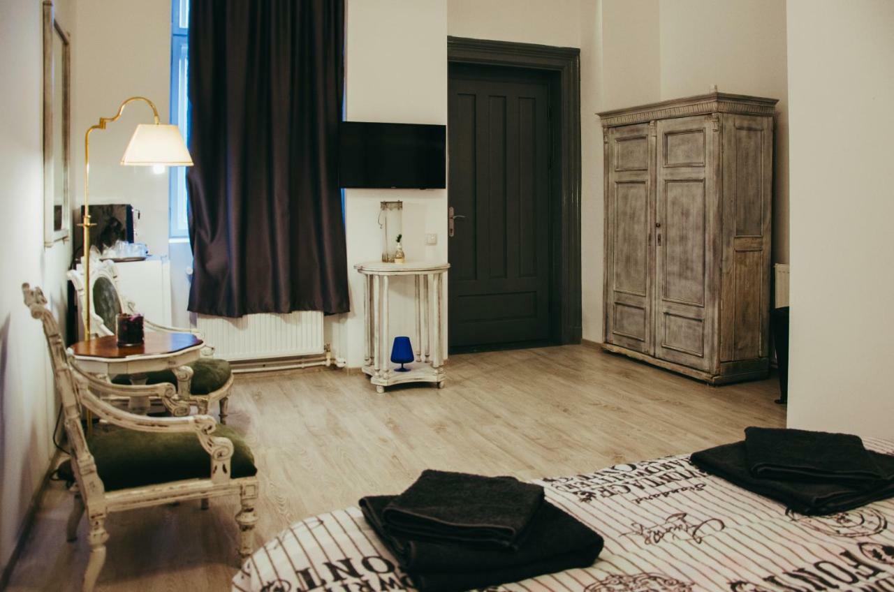 Mansion Josephina Apartment Клуж-Напока Екстериор снимка