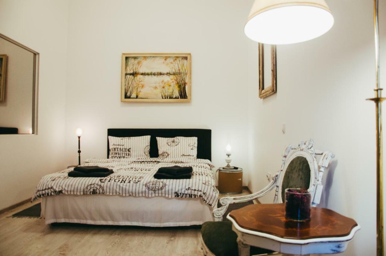 Mansion Josephina Apartment Клуж-Напока Екстериор снимка